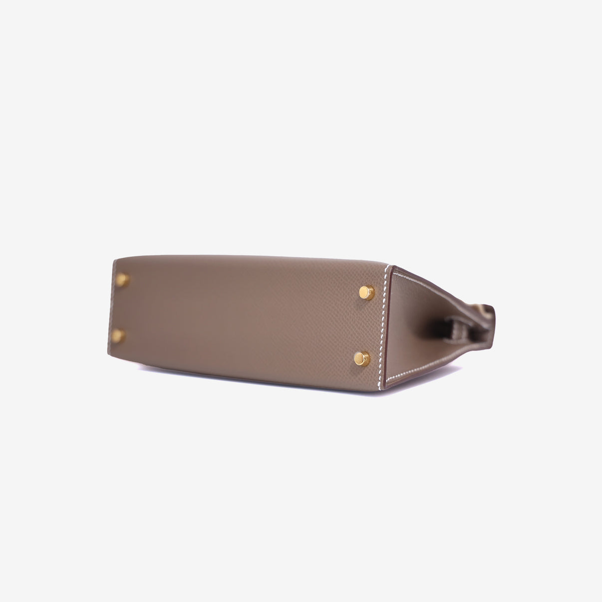 Hermès Mini Kelly 20 in Etoupe Epsom Leather in Gold Hardware bottom side view