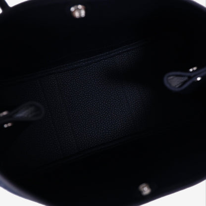 Hermès Garden Party 30 in Bleu Indigo Toile Canvas with Palladium Hardware interior view