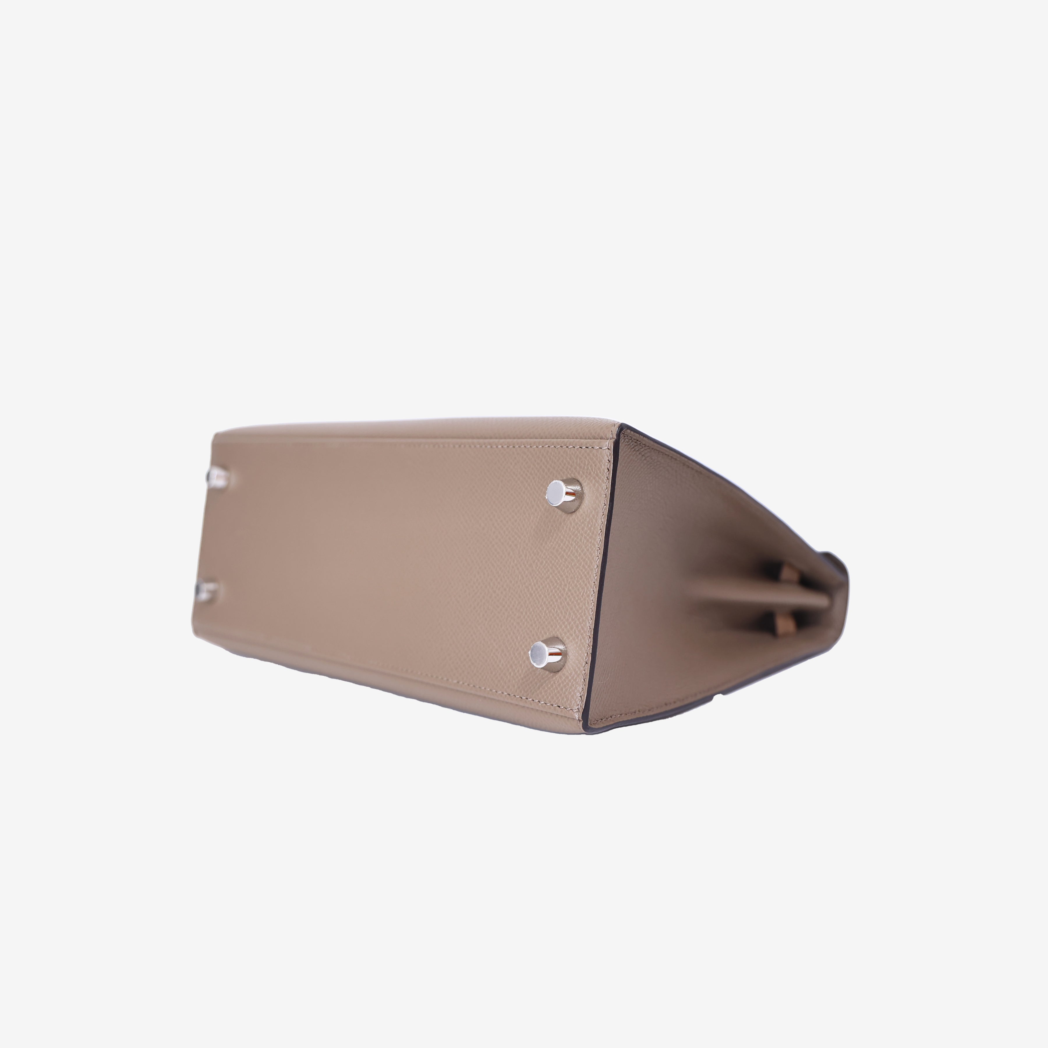 Hermès Kelly 25 in Tri-Colour Epsom Leather with Palladium Hardware bottom side view