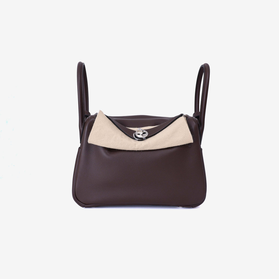 Hermès Lindy 26 in Moka Evercolor Leather with Palladium Hardware front view