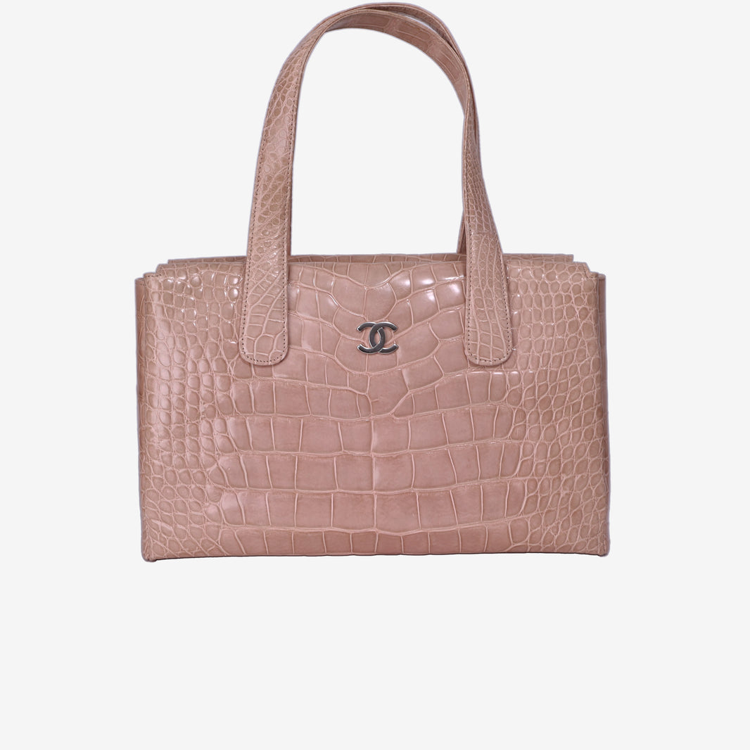Chanel Vintage Alligator Shopping Bag in Light Pink Shiny Alligator Leather with Silver Hardware front view