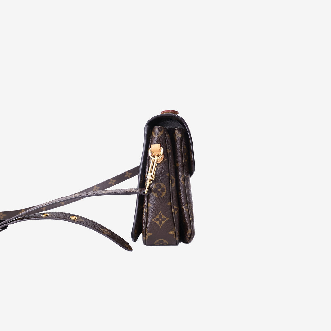 Louis Vuitton Pochette Métis Satchel Bag in Monogram Coated Canvas/Natural Cowhide Leather with Gold Hardware