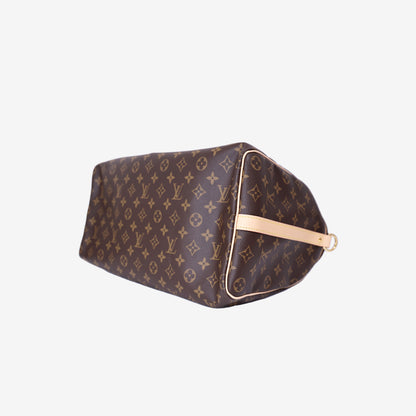 Louis Vuitton Speedy 40 in Brown Monogram Canvas Leather with Gold Hardware bottom side view