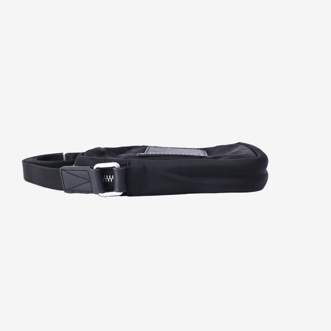 AMI Paris Ami de Cœur Phone Pouch Bag in Black Polyamide/Cow Leather