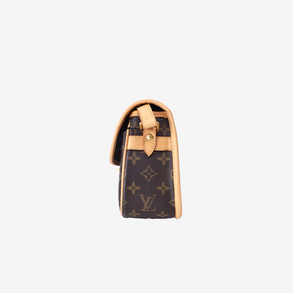 Louis Vuitton Sologne Shoulder Bag in Monogram Coated Canvas with Vachetta Leather and Gold Hardware