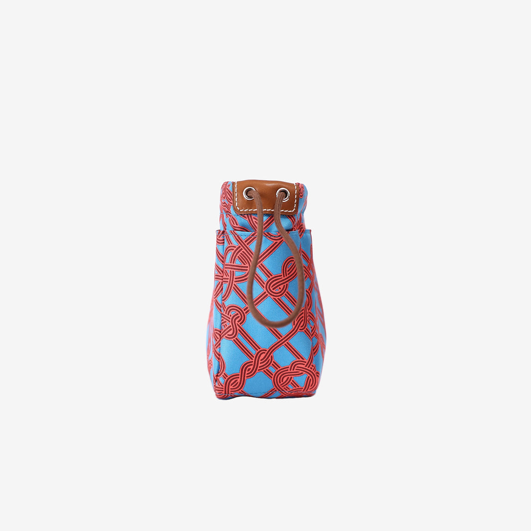 Hermès Fourbi 20 in Bleu Frida Silk