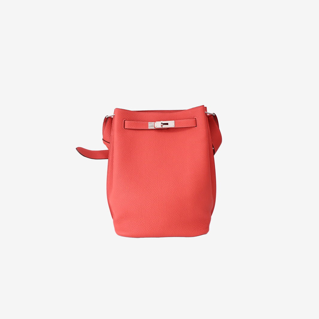 Hermès So Kelly 26 Shoulder Bag in Rouge Togo Leather with Palladium Hardware