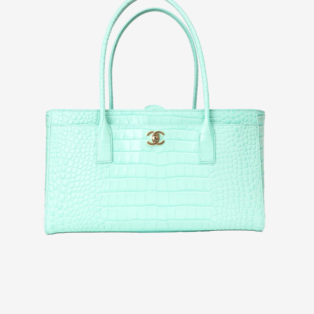 Chanel 26S Shopping Bag in Green Crocodile Embossed Calfskin Leather with Gold Hardware front view