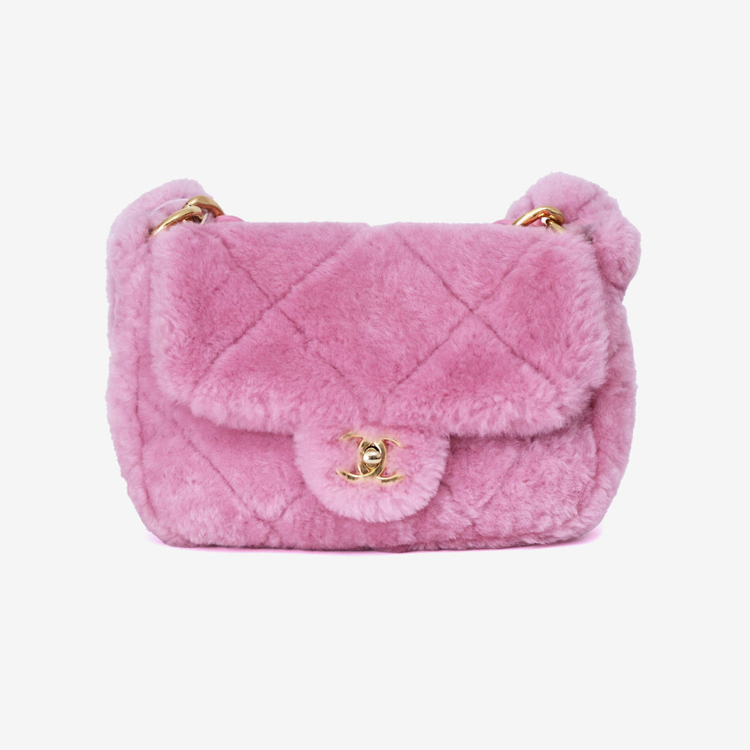 Chanel 22 Pink Shearling Flap Bag in Pink Shearling Lambskin Leather with Gold Hardware (Contact to Enquire)