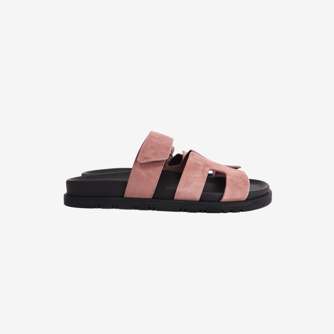 Hermès Chypre Sandals in Rose Antique Suede (Size 37.5)