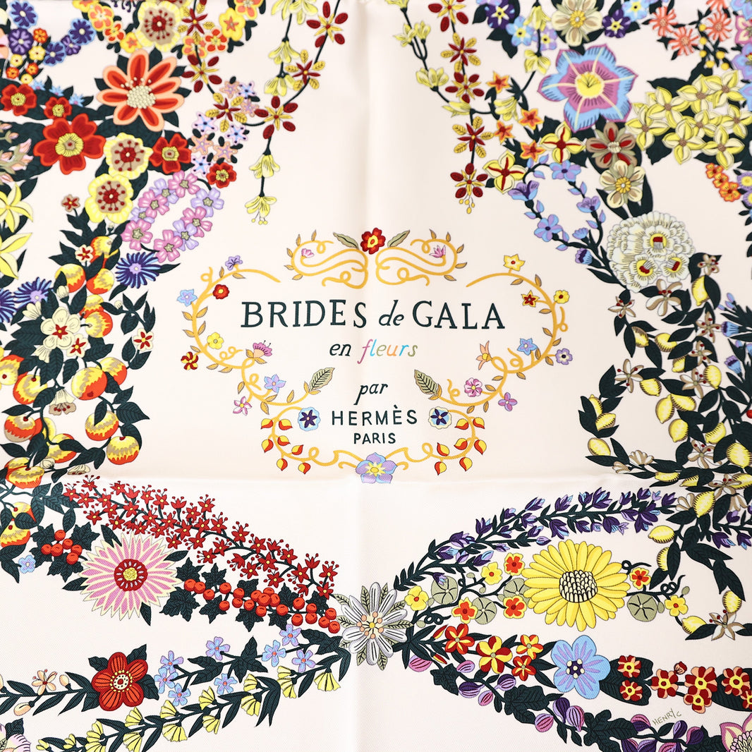 Hermès Brides de Gala en Fleurs Carré 90 in Noir Ivoire Multicolour Silk