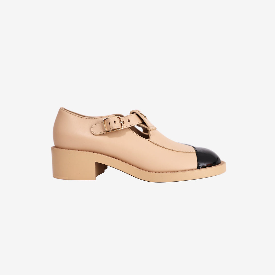 Chanel Mary Jane Flats in Beige Leather with Black Patent Cap-Toe (Size 38)