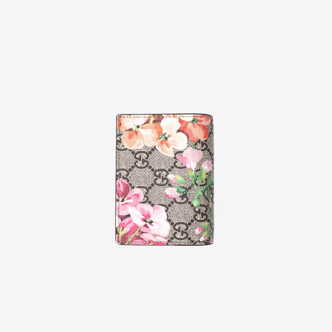 Gucci GG Blooms Wallet in Beige/Ebony GG Supreme Coated Canvas