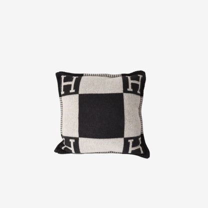 Hermès Coussin Avalon PM Pillow in Gris Foncé/Ecru Wool and Cashmere 50 x 50 cm