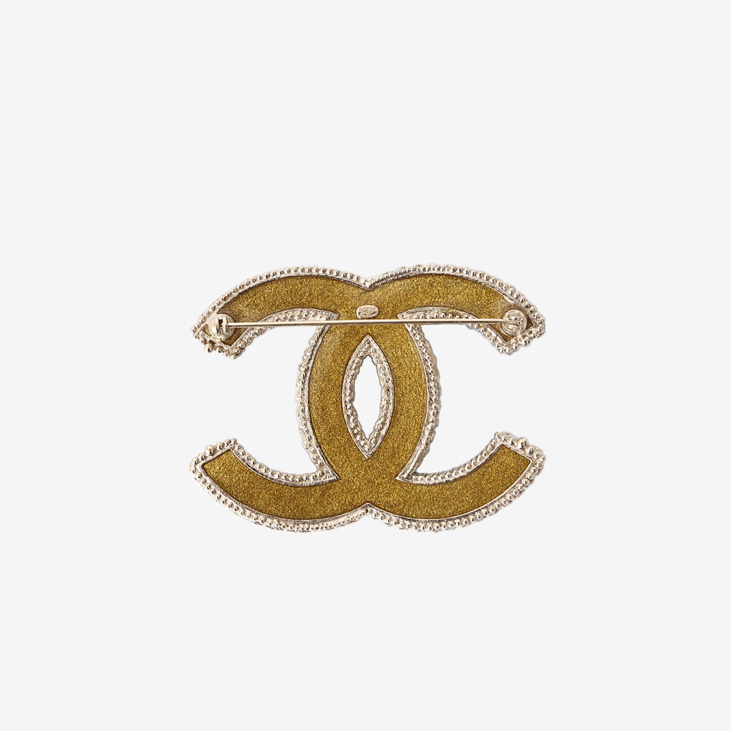 Chanel CC Brooch in Gold-Tone Metal with Crystal Embellishment