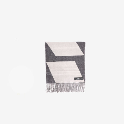 Hermès Kazak Optic Scarf in Grey and White Cashmere