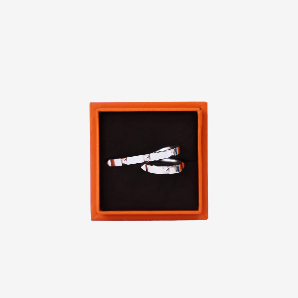 Hermès Clou d’H Double Tour Ring in Sterling Silver front view