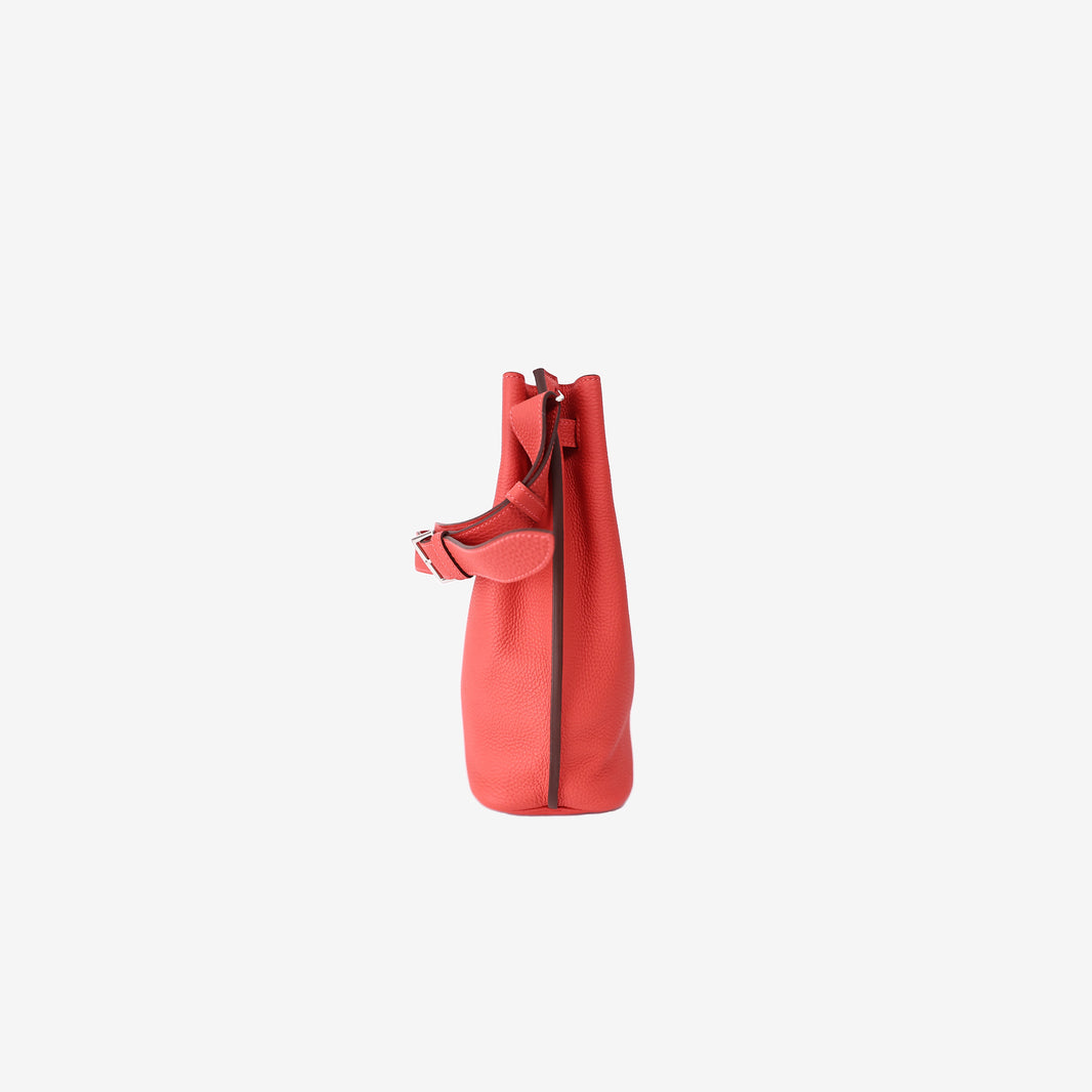 Hermès So Kelly 26 Shoulder Bag in Rouge Togo Leather with Palladium Hardware