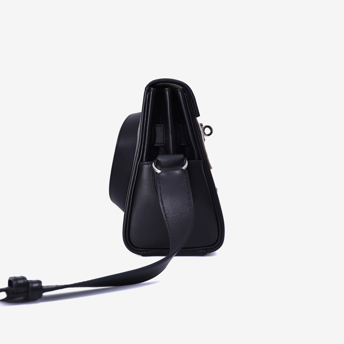 Hermès Kelly Messenger in Noir Evergrain Leather with Palladium Hardware side view