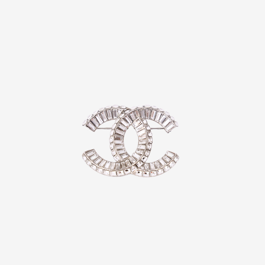 Chanel CC Brooch in Silver-Tone Metal