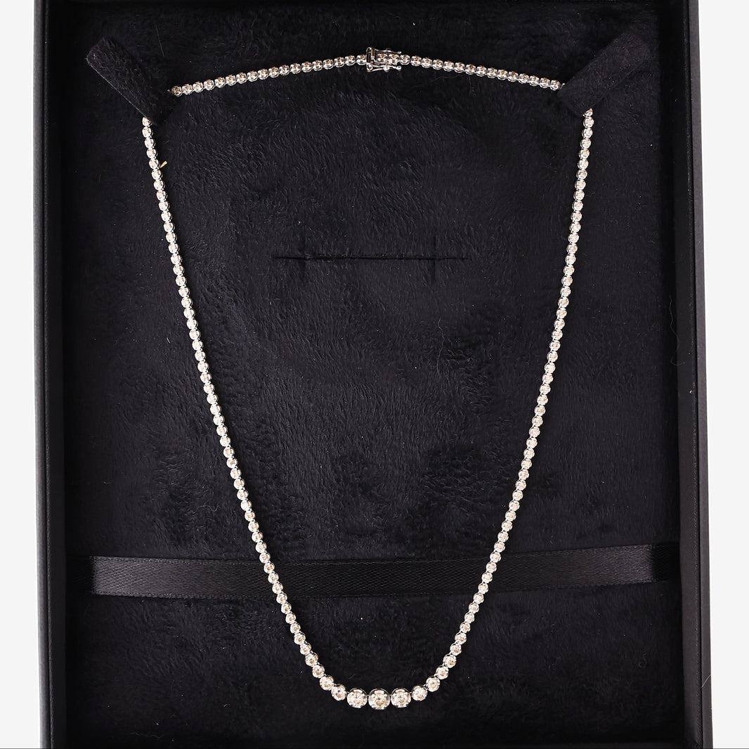 JR ISETAN Diamond Tennis Necklace in 18K White Gold