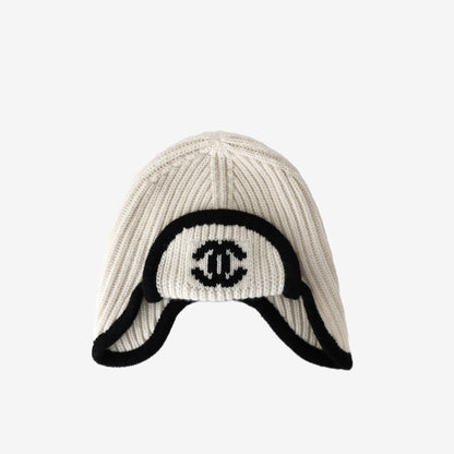 Chanel CC Beanie in White/Black Cashmere