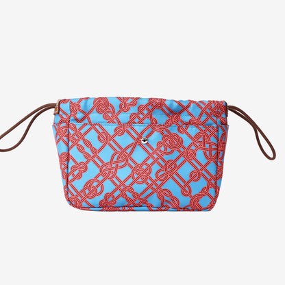 Hermès Fourbi 20 in Bleu Frida Silk