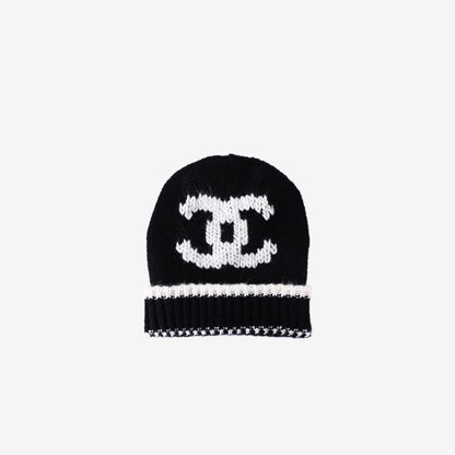 Chanel Cloche Beanie in Black Cashmere
