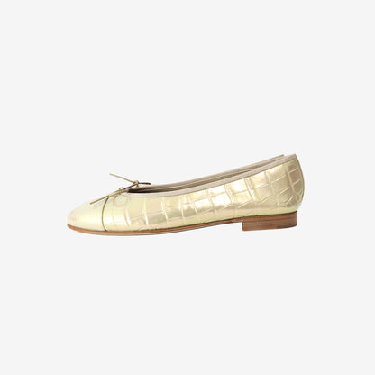 Chanel 26K Ballet Flats in Iridescent Gold Leather (Size 38.5)