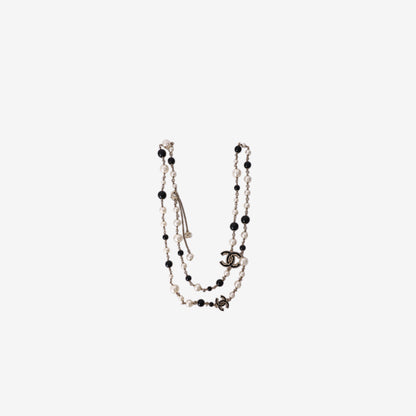 Chanel CC Baroque Necklace in Black Beads with Faux Pearls