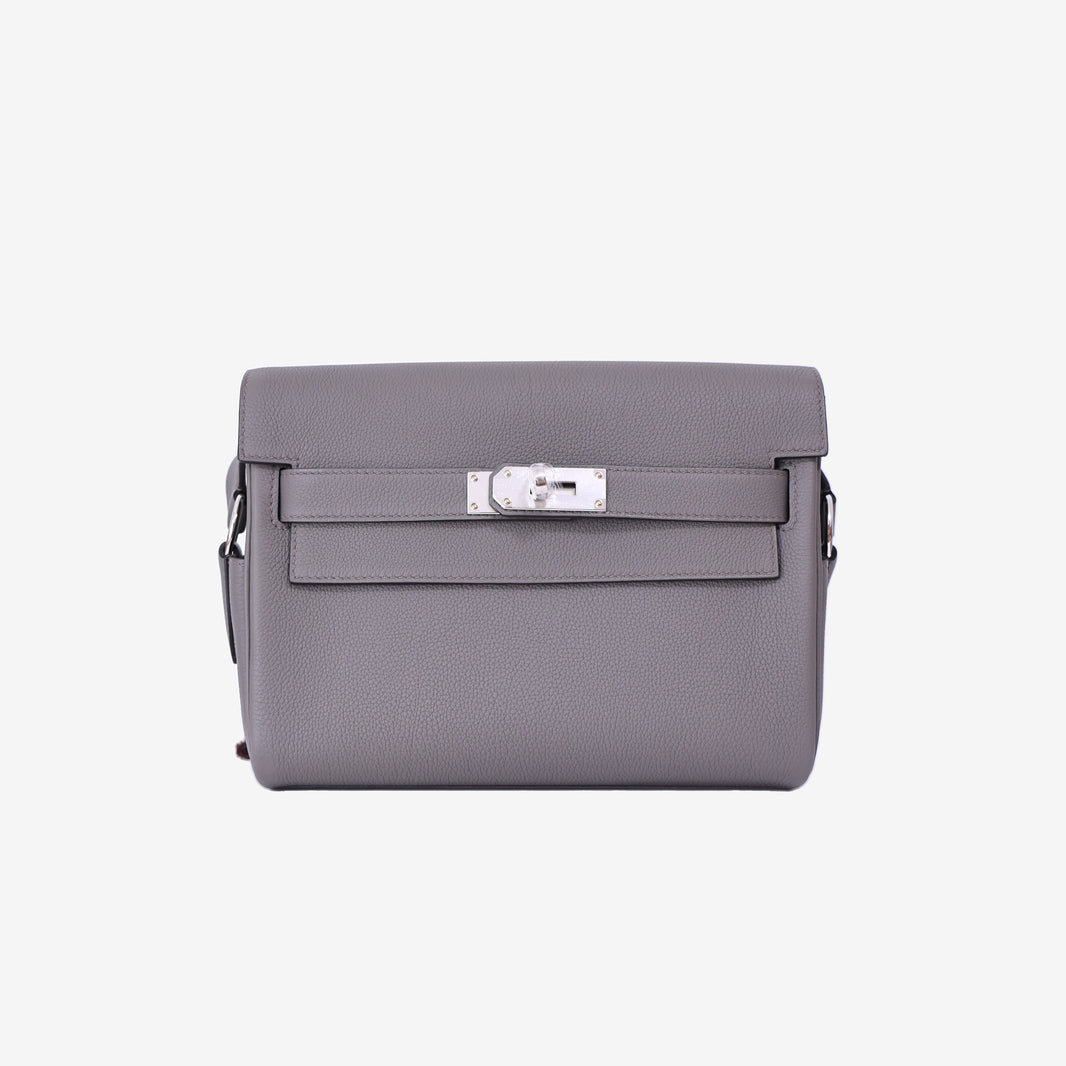 Hermès Kelly Messenger PM in Etain Togo Leather with Palladium Hardware front view
