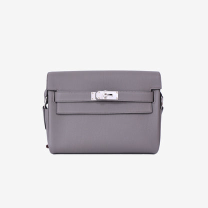 Hermès Kelly Messenger PM in Etain Togo Leather with Palladium Hardware front view