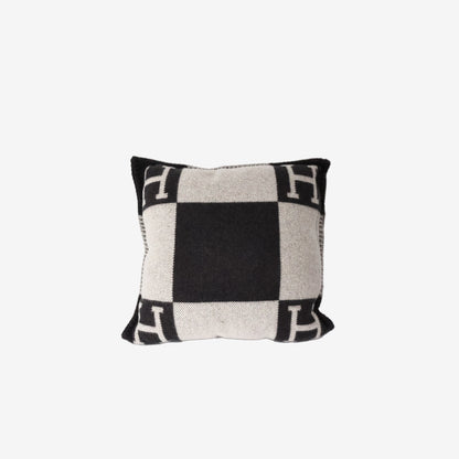 Hermès Coussin Avalon PM Pillow in Gris Foncé/Ecru Wool and Cashmere 50 x 50 cm