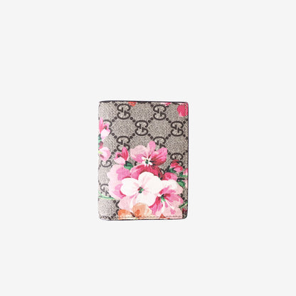 Gucci GG Blooms Wallet in Beige/Ebony GG Supreme Coated Canvas