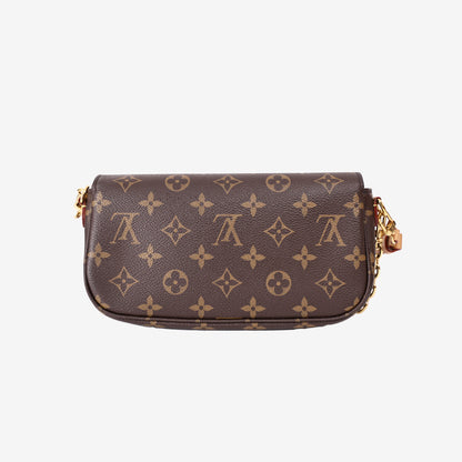 Louis Vuitton Ivy Wallet on Chain in Monogram Canvas