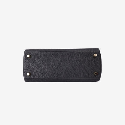 Hermès Kelly 25 in Noir Togo Leather with Gold Hardware (Contact to Enquire)