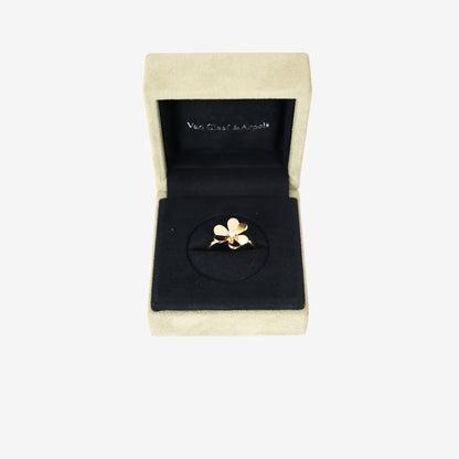 Van Cleef & Arpels Ring in 18k Yellow Gold with Diamond