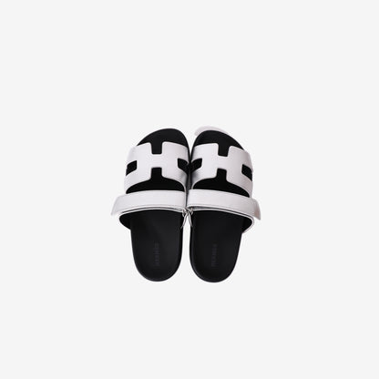 Hermès Chypre Sandals in Gris Argenté Metallic Goatskin (Size 38)