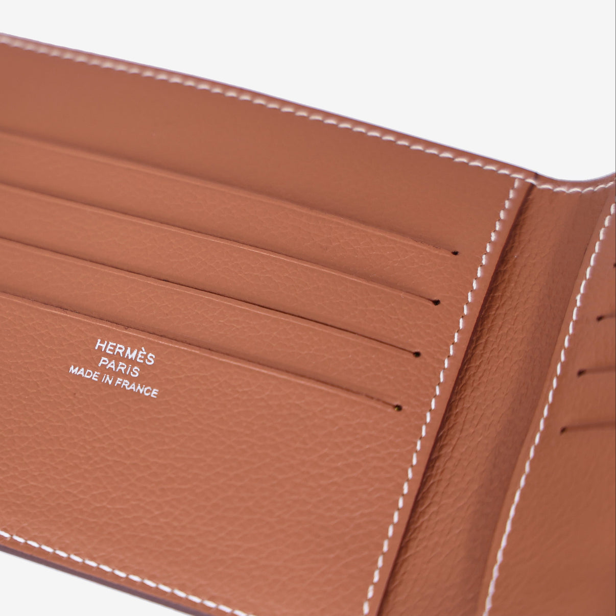 Hermès Citizen Twill Compact Card Holder in Gold Evercolor Calfskin Leather detail view