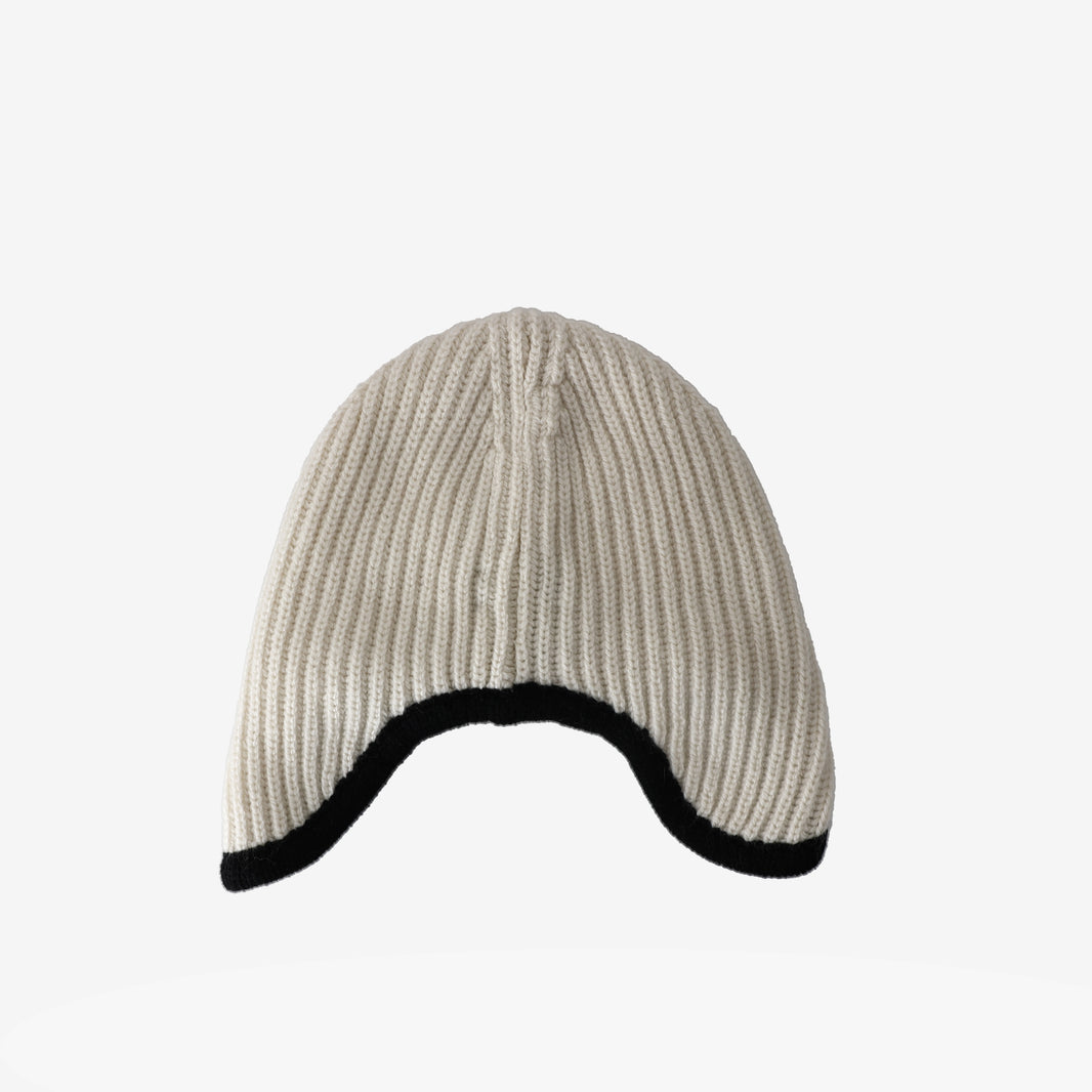 Chanel CC Beanie in White/Black Cashmere