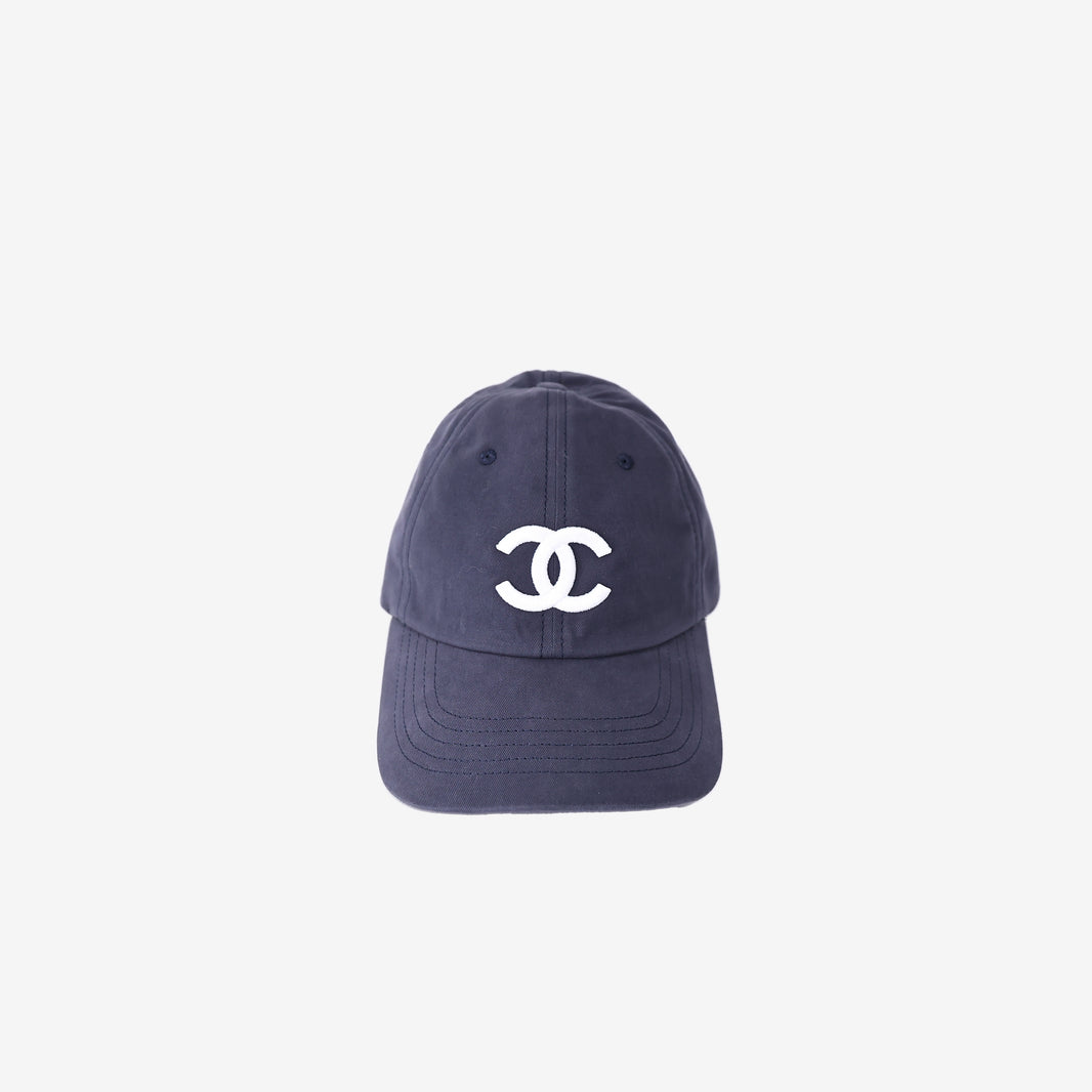 Chanel 26A CC Logo Cap in Navy/White Cotton (Contact to Enquire)