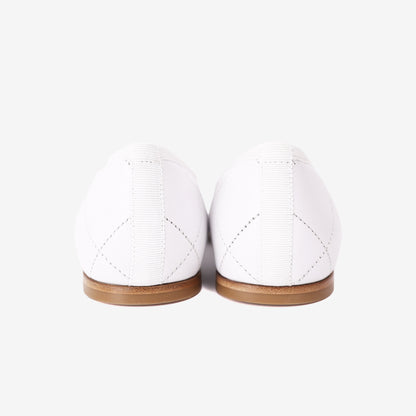 Chanel 2026 Coco Beach Cambon White/Black CC Logo Ballet Flats in Lambskin (Contact to Enquire)