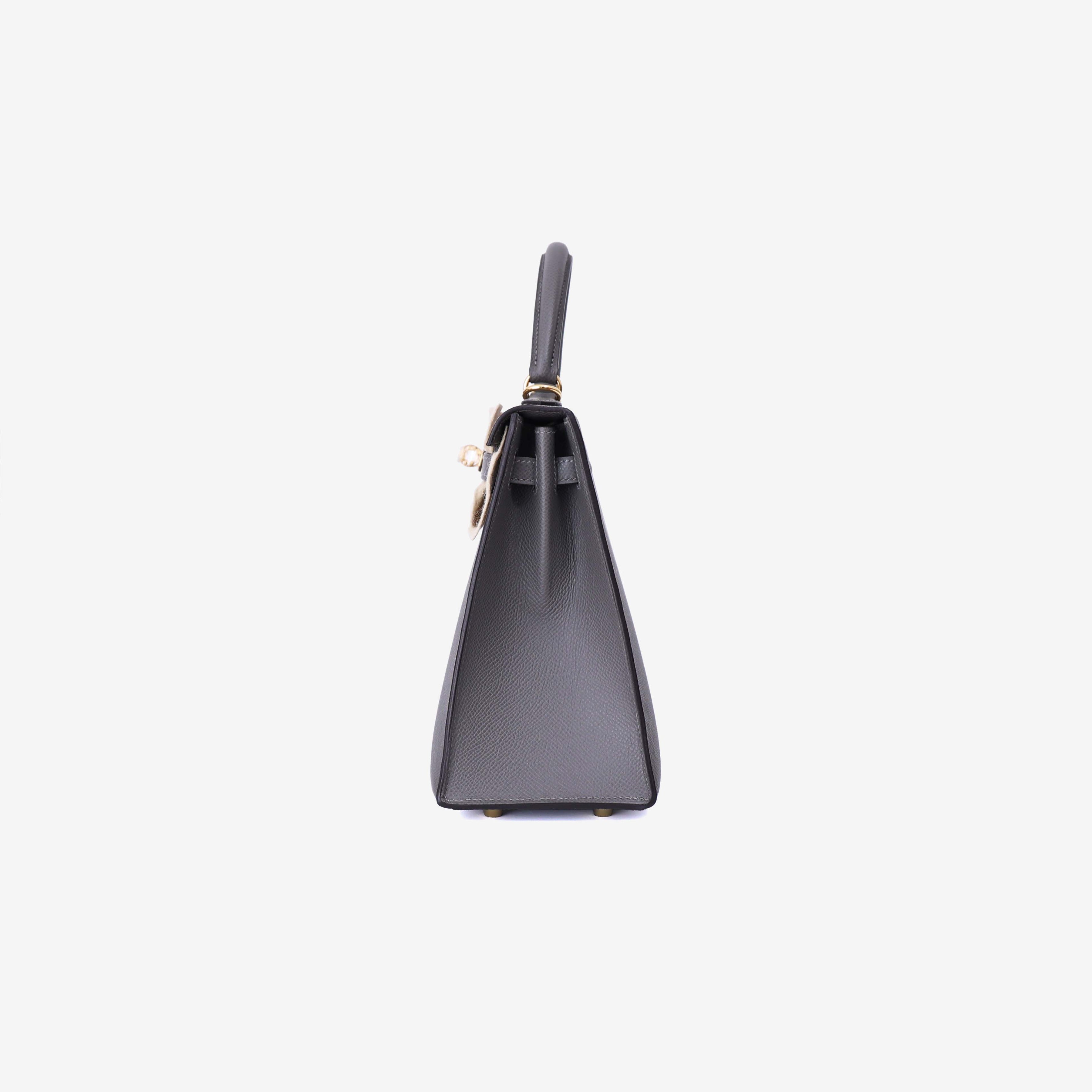 Hermès Kelly 25 in Gris Meyer Epsom Leather with Gold Hardware side view