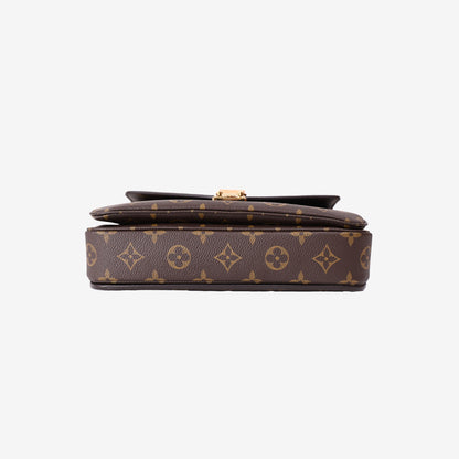 Louis Vuitton Pochette Métis Handbag in Monogram Canvas with Gold Hardware