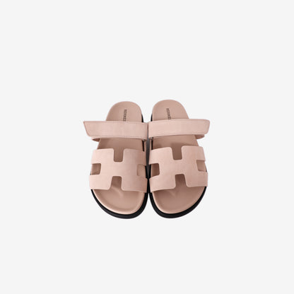 Hermès Chypre Sandals in Rose Porcelaine Suede (Size 38.5)