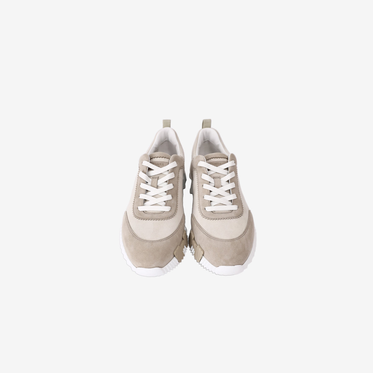 Hermes shoesHermès Bouncing Sneakers in Beige Calfskin and Suede Goatskin front view