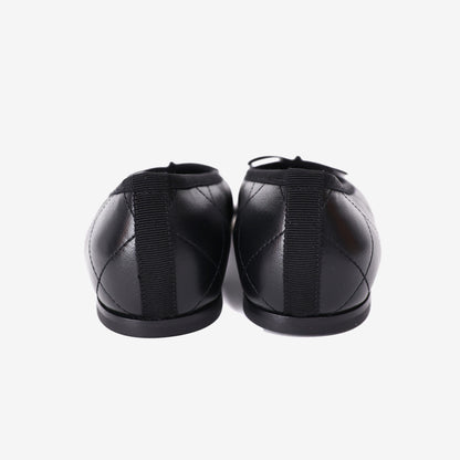 Chanel Coco Beach Cambon Black and White CC Logo Ballet Flats in Lambskin (Size 39.5) back view