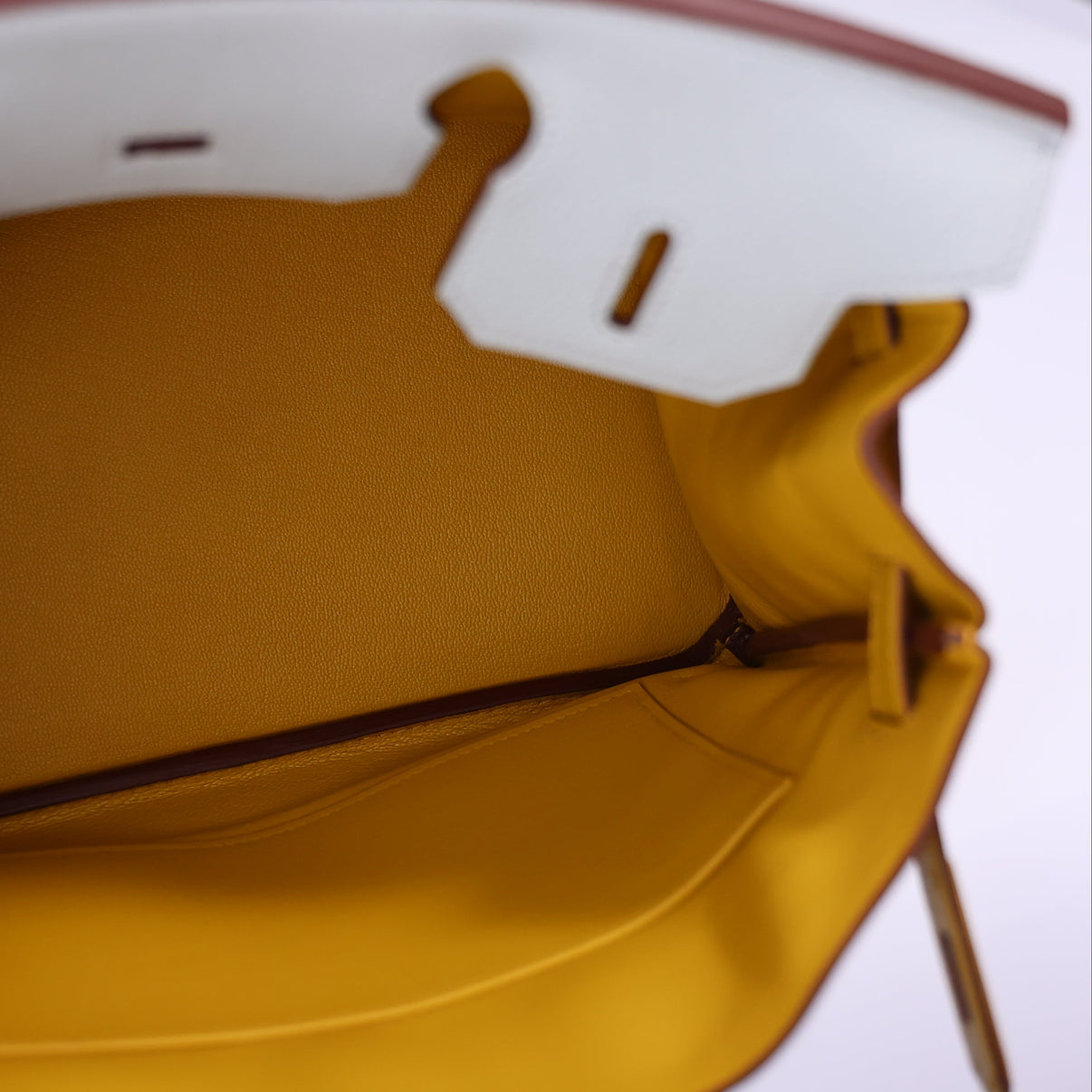 Hermès Birkin 25 in Gris Perle/Yellow Chevre Leather with Gold Hardware interior view