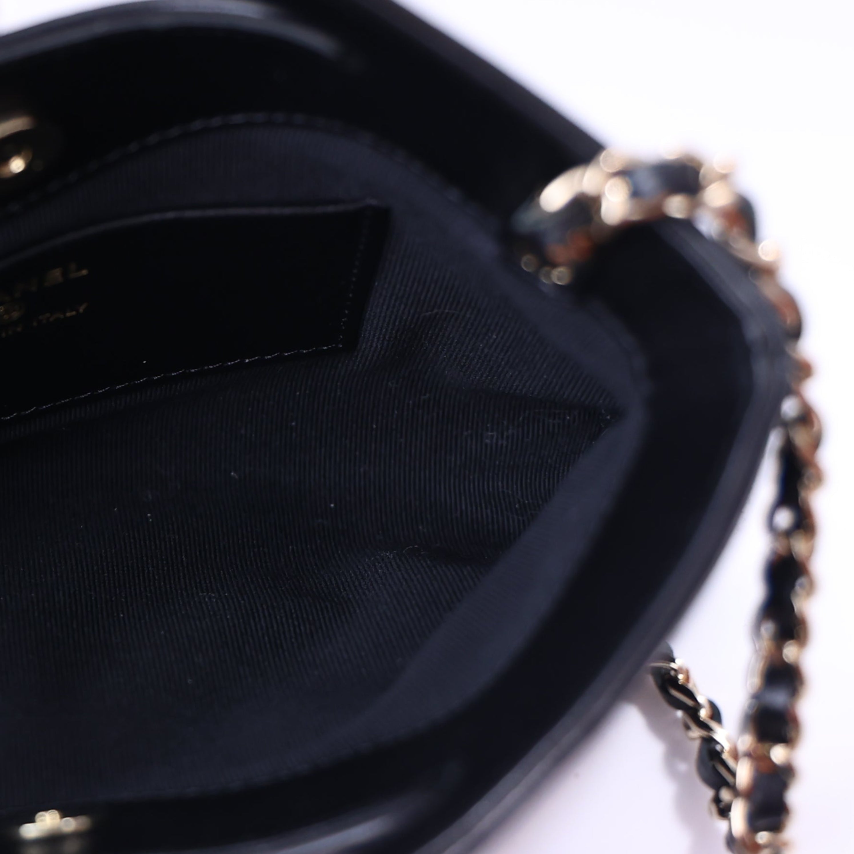 Chanel 31 Clutch with Chain Black Tweed & Lambskin Leather with Gold Hardware interior view