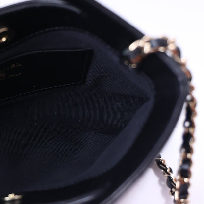 Chanel 31 Clutch with Chain Black Tweed & Lambskin Leather with Gold Hardware interior view